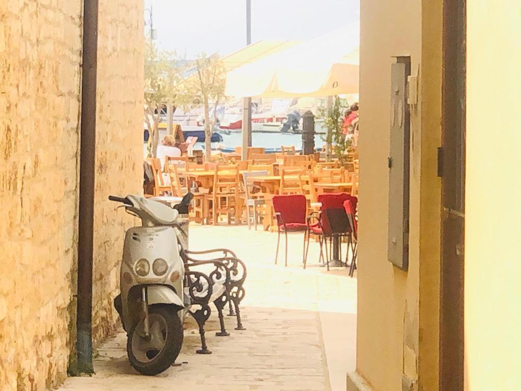 Istrian Stone House In The Heart Of The Beautiful Fishing Village Fazana - Only Few Steps From The Sea And The Wonderful Beach - Incl Plasma-Quad-Plus-Filter Against C O V I D Exterior foto