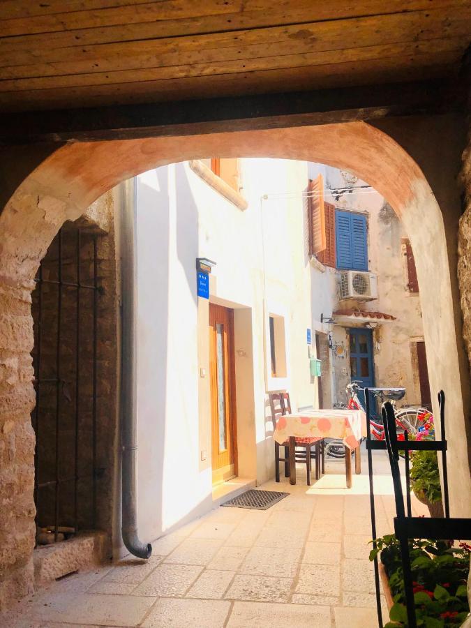 Istrian Stone House In The Heart Of The Beautiful Fishing Village Fazana - Only Few Steps From The Sea And The Wonderful Beach - Incl Plasma-Quad-Plus-Filter Against C O V I D Exterior foto